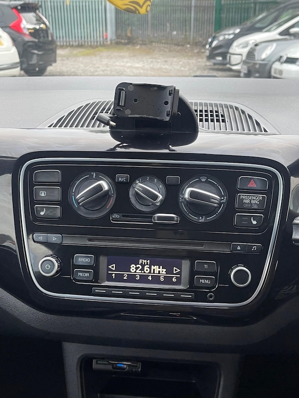 Used Volkswagen up! 2013 for sale - 76237204: Photo 7