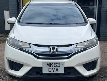 Used Honda Jazz 2014 for sale - 76154138: Photo