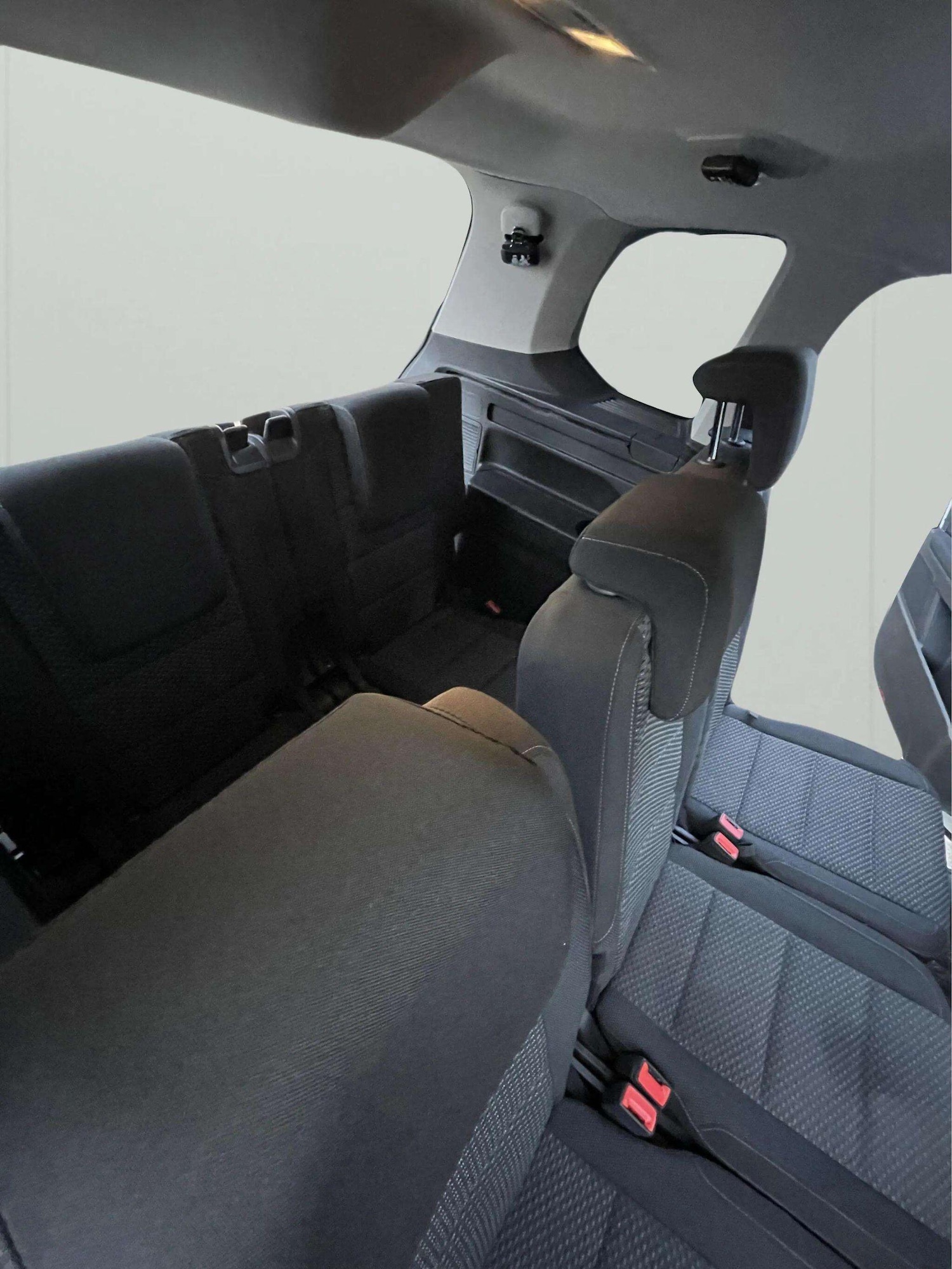 Used Volkswagen Touran 2017 for sale - 76497541: Photo 16