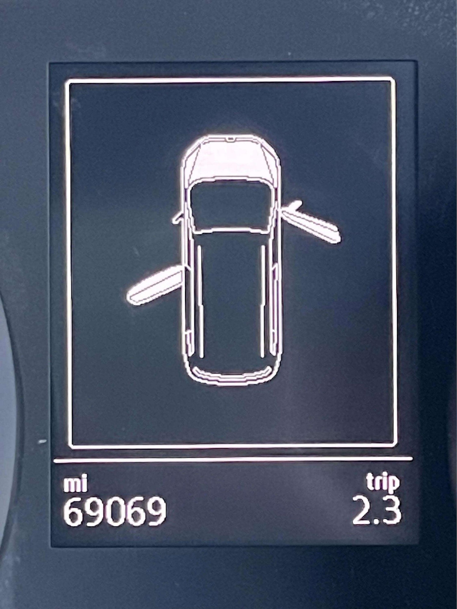 Used Volkswagen Touran 2017 for sale - 76497541: Photo 18