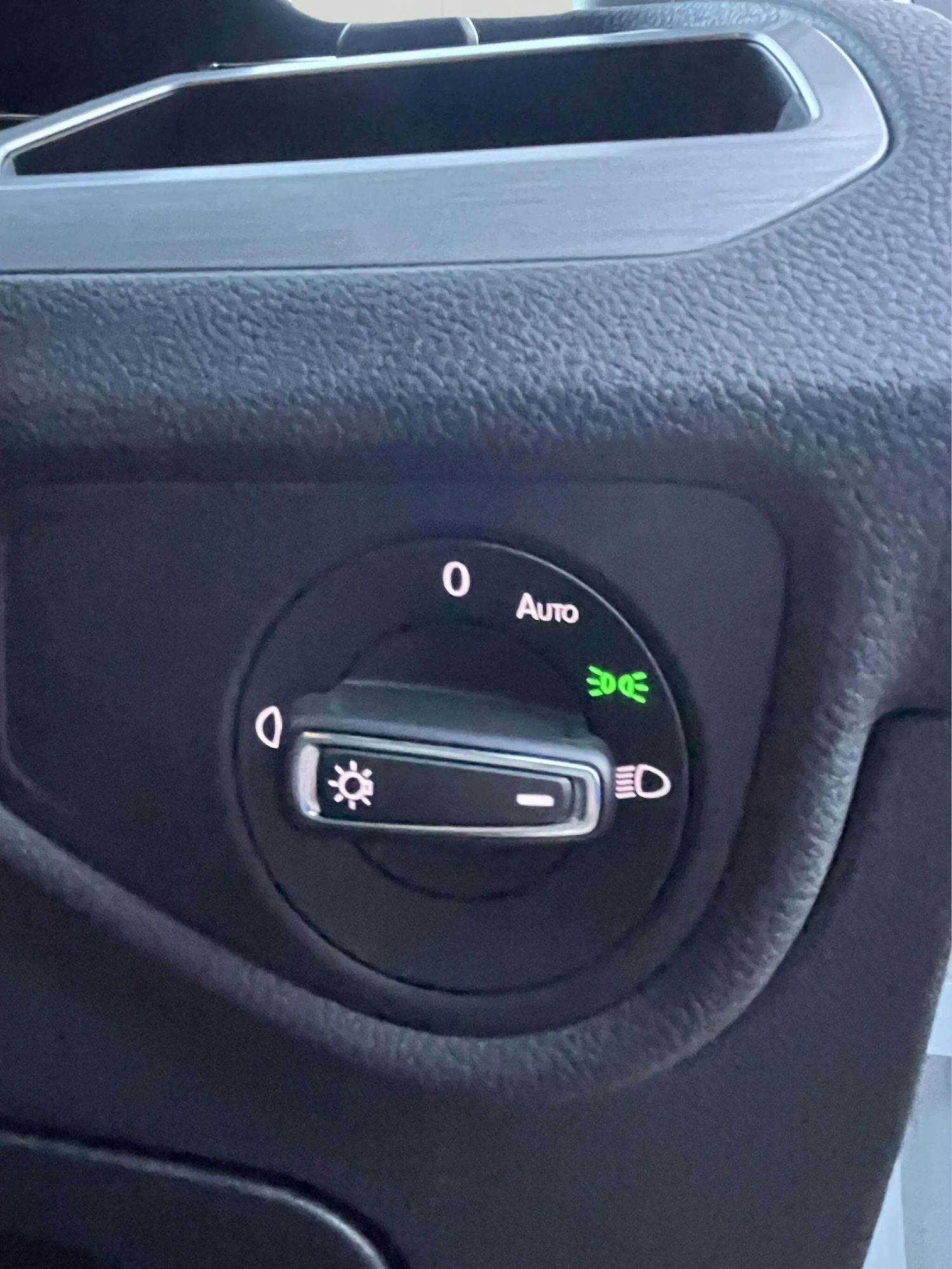 Used Volkswagen Touran 2017 for sale - 76497541: Photo 21