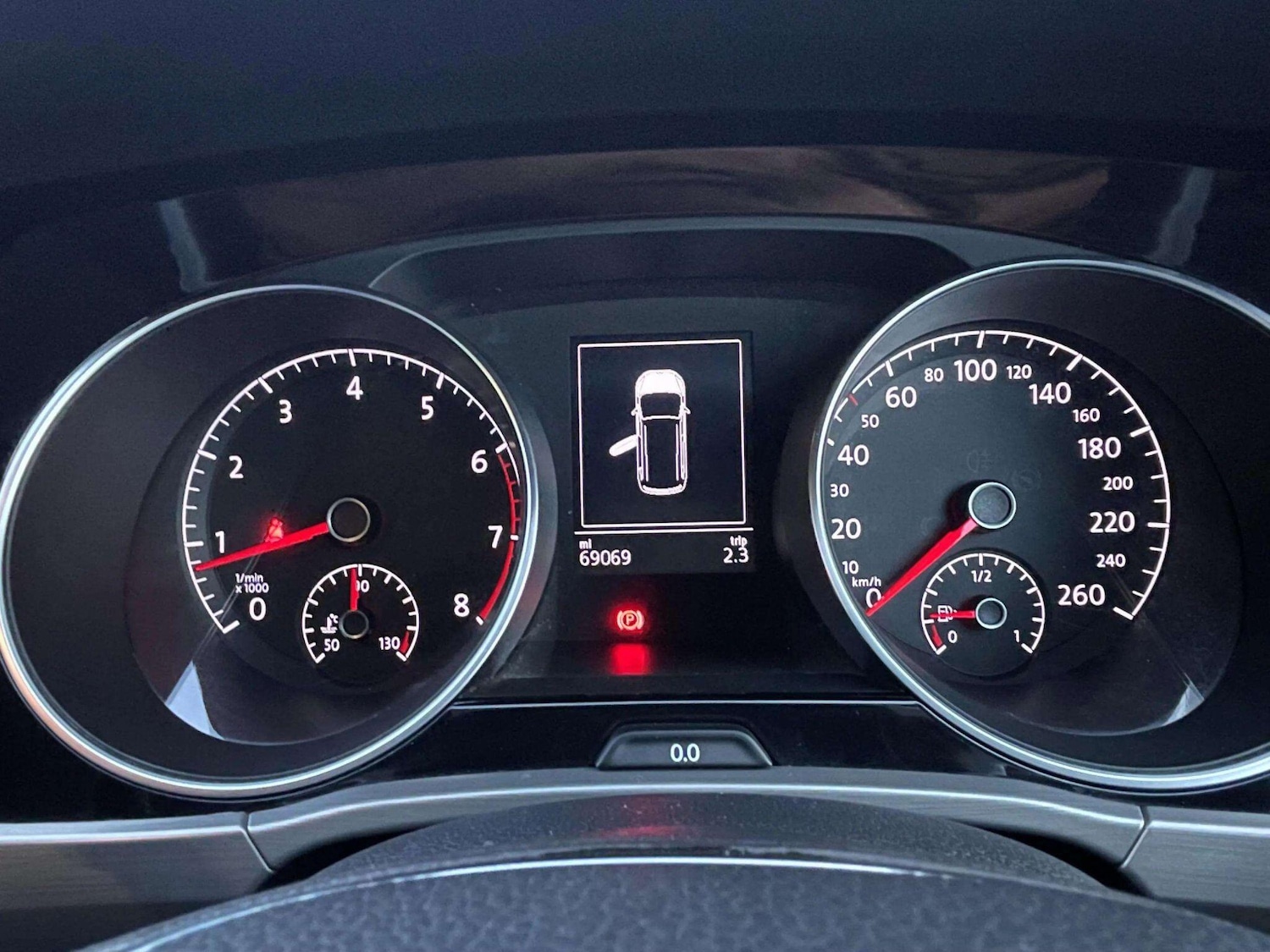 Used Volkswagen Touran 2017 for sale - 76497541: Photo 28