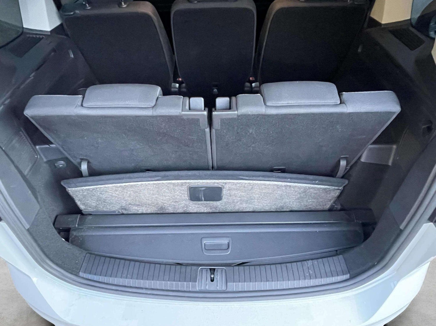 Used Volkswagen Touran 2017 for sale - 76497541: Photo 29