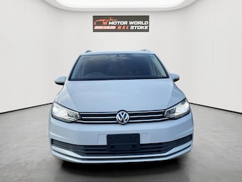 Used Volkswagen Touran 2017 for sale - 76497541: Photo