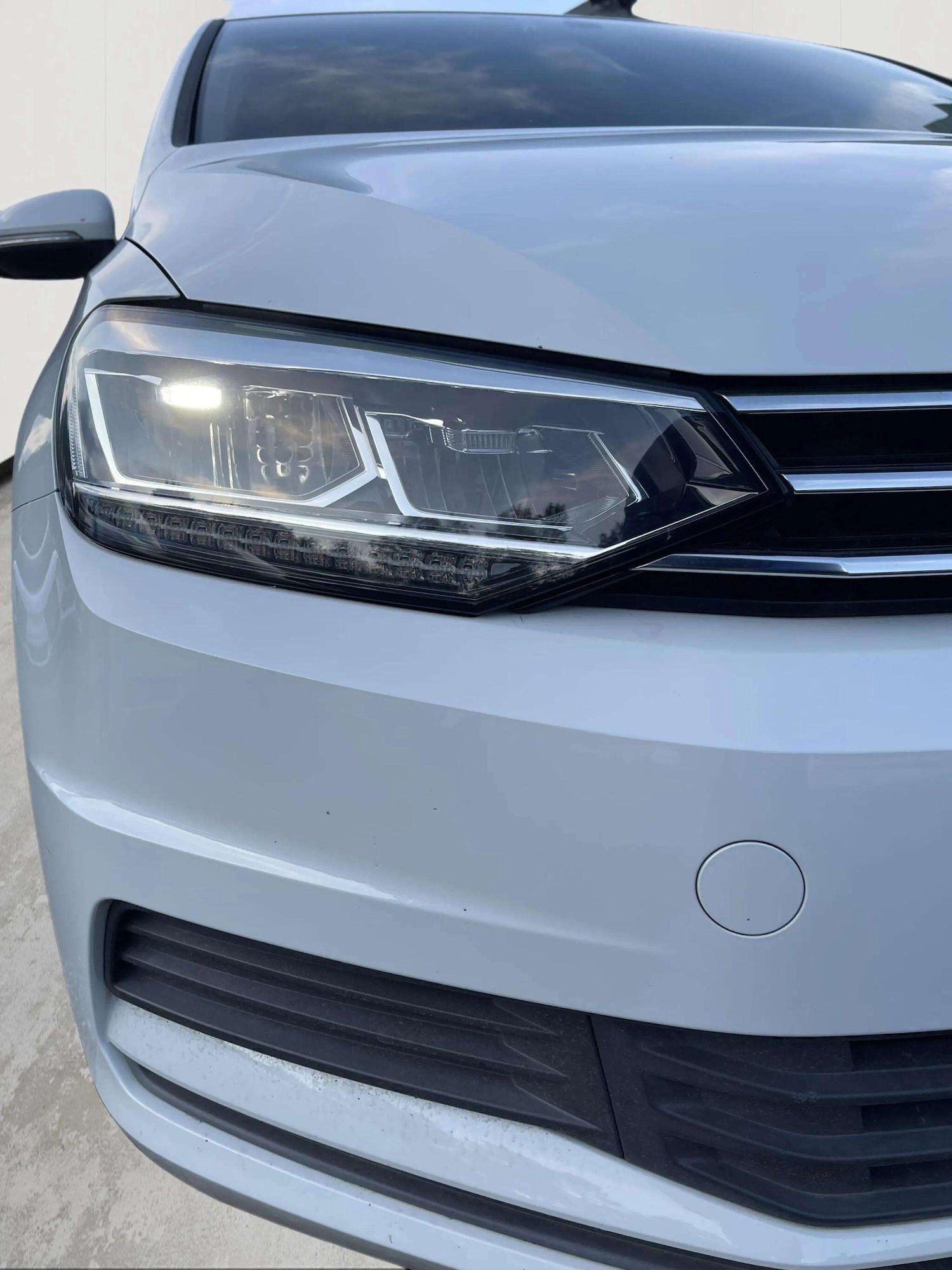 Used Volkswagen Touran 2017 for sale - 76497541: Photo 31