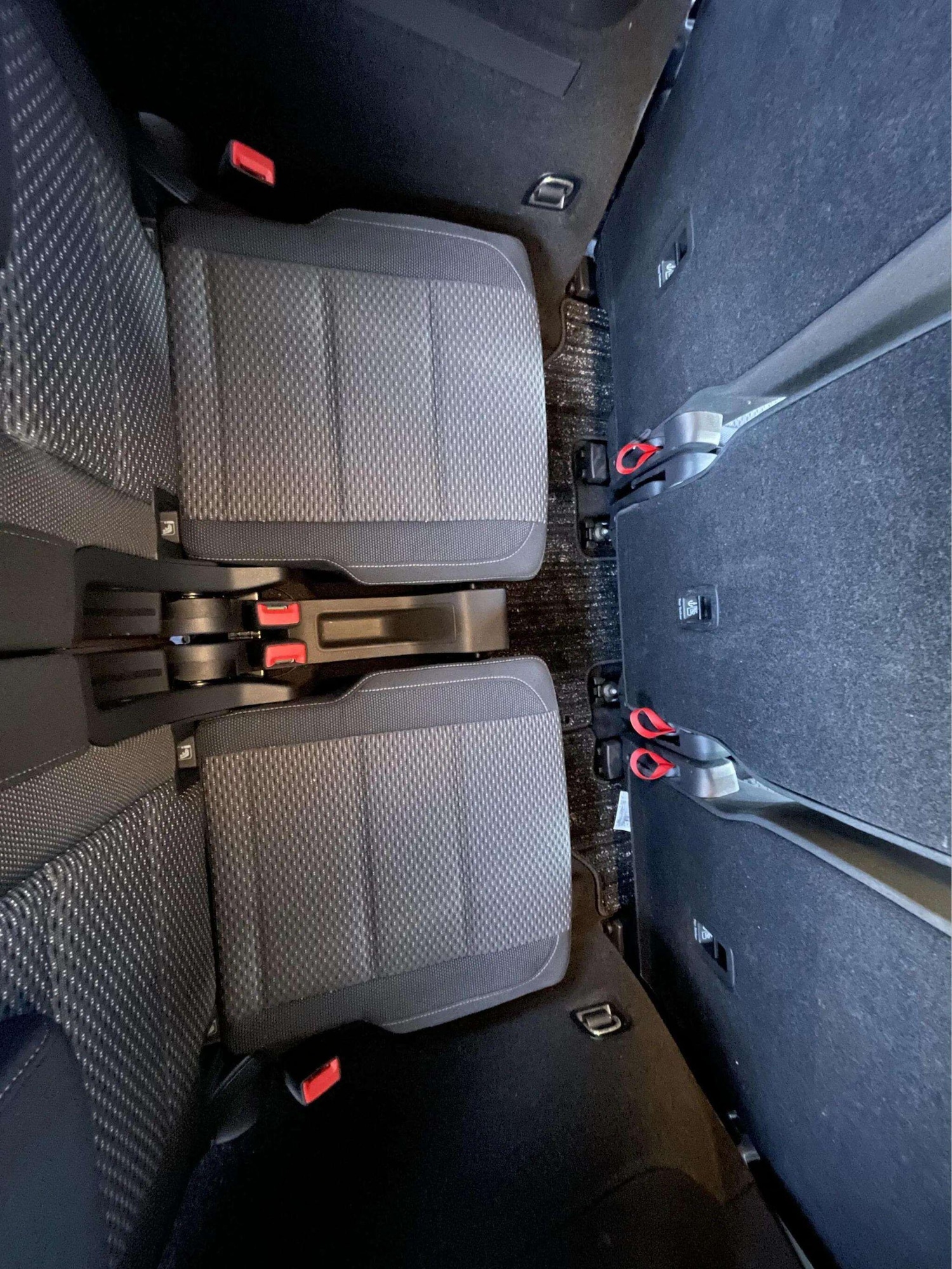 Used Volkswagen Touran 2017 for sale - 76497541: Photo 32