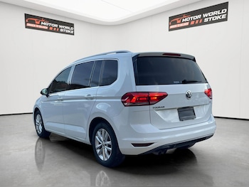 Used Volkswagen Touran 2017 for sale - 76497541: Photo