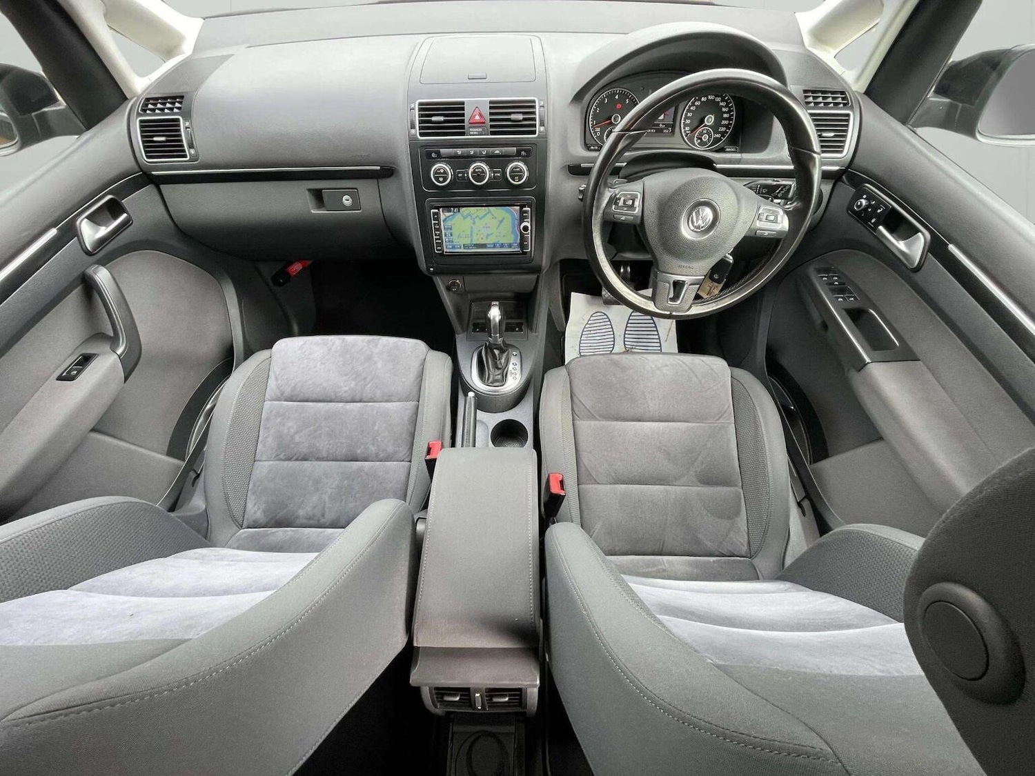 Used Volkswagen Touran 2013 for sale - 76334738: Photo 12