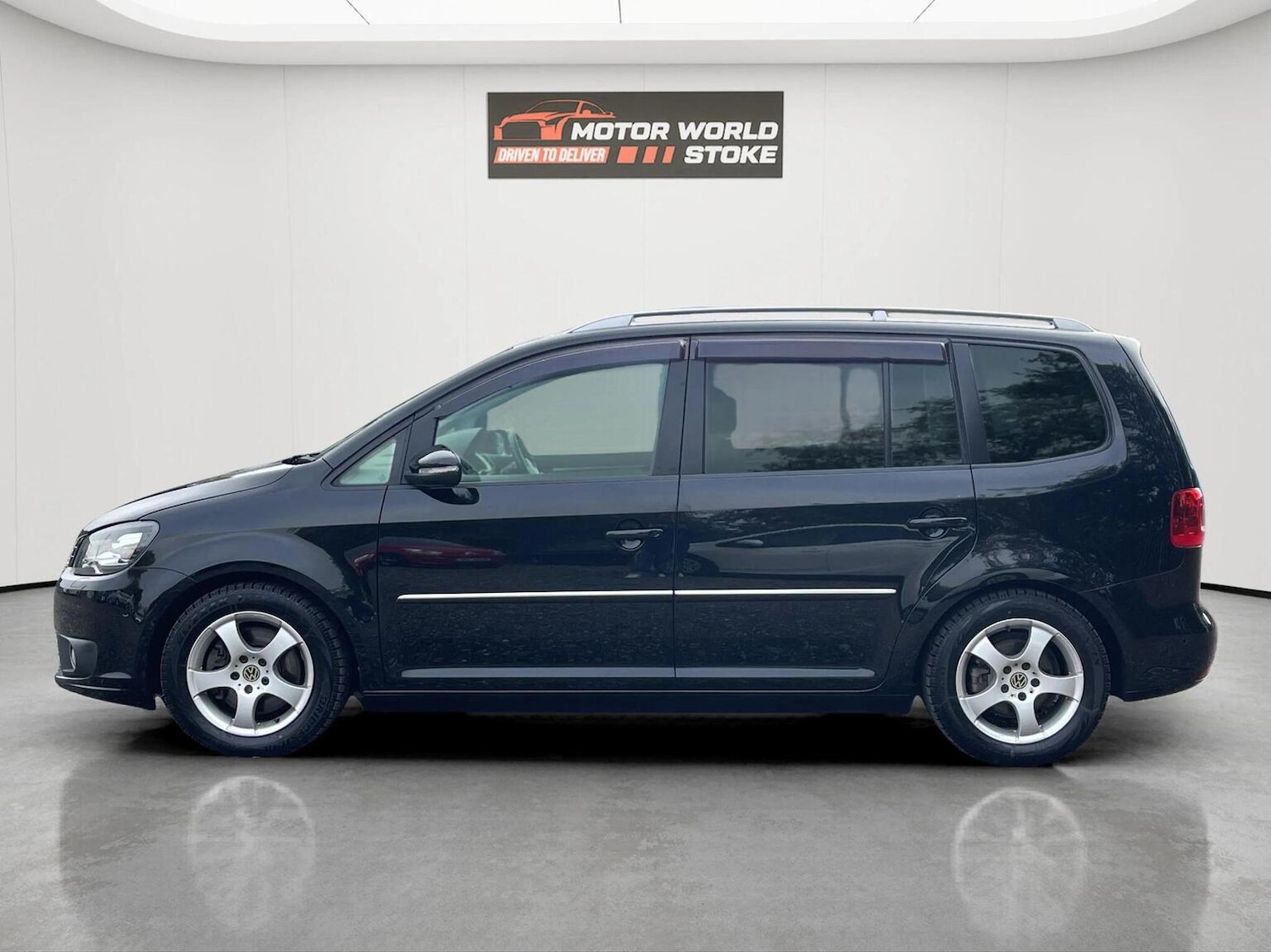 Used Volkswagen Touran 2013 for sale - 76334738: Photo 5