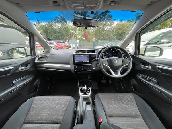 Used Honda Jazz 2014 for sale - 76237249: Photo 12