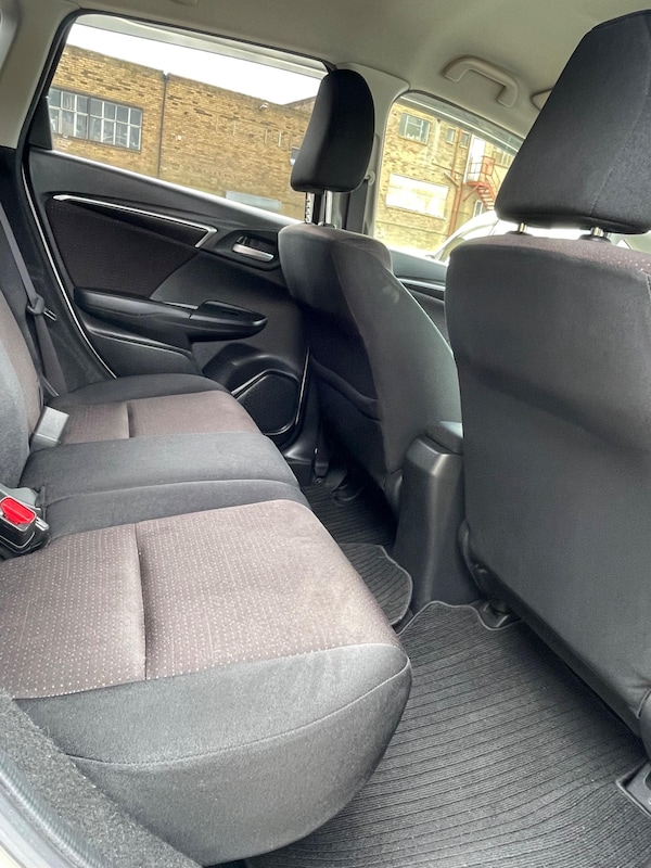 Used Honda Jazz 2014 for sale - 76237249: Photo 16