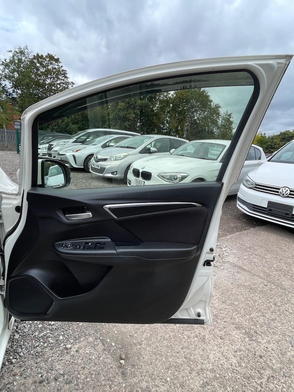 Used Honda Jazz 2014 for sale - 76237249: Photo 27