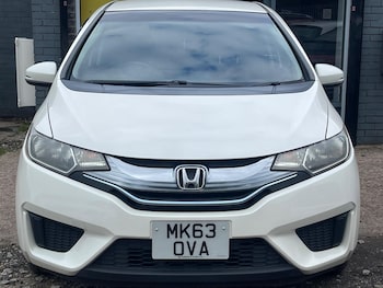 Used Honda Jazz 2014 for sale - 76237249: Photo 2