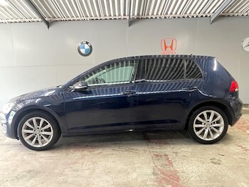Used Volkswagen Golf 2015 for sale - 76154130: Photo