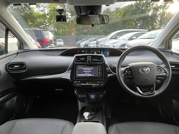 Used Toyota Prius 2020 for sale - 76192613: Photo 12