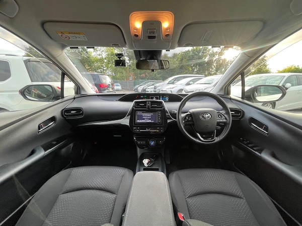 Used Toyota Prius 2020 for sale - 76192613: Photo 13