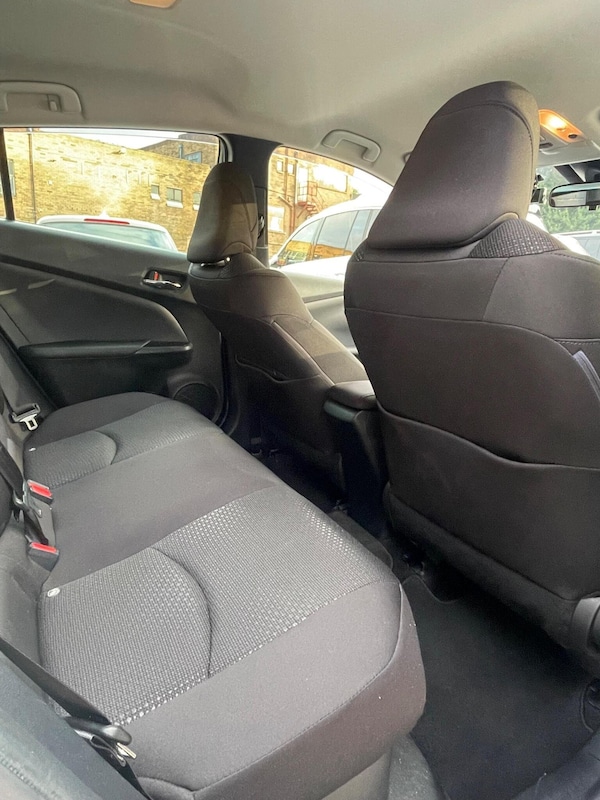 Used Toyota Prius 2020 for sale - 76192613: Photo 15