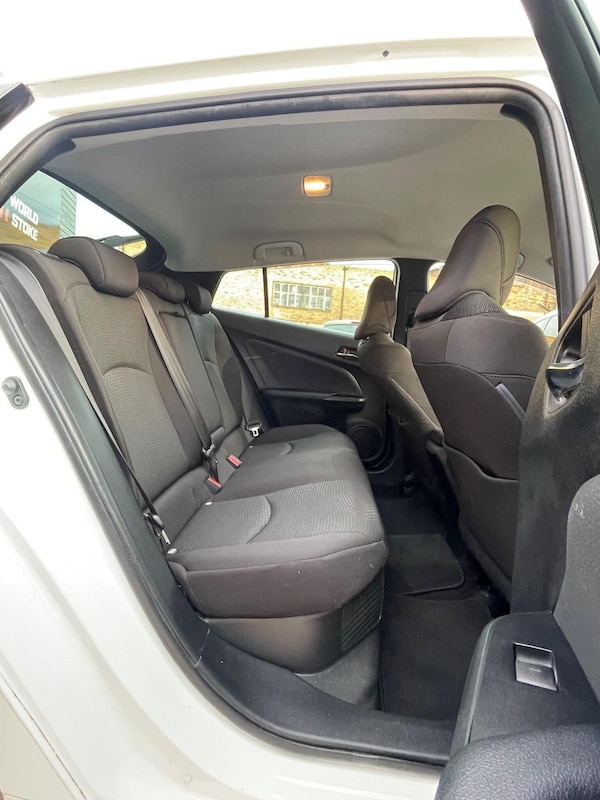 Used Toyota Prius 2020 for sale - 76192613: Photo 17