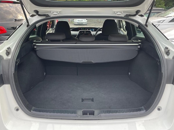Used Toyota Prius 2020 for sale - 76192613: Photo 28