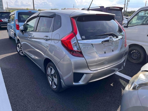 Used Honda Jazz 2014 for sale - 76312309: Photo 2