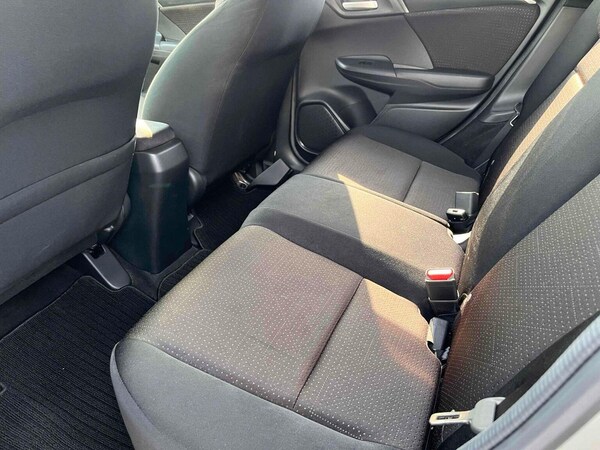 Used Honda Jazz 2014 for sale - 76312309: Photo 4