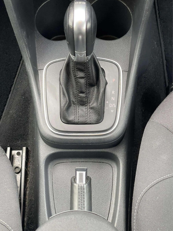Used Volkswagen Polo 2015 for sale - 76192627: Photo 10