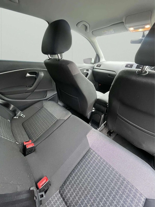 Used Volkswagen Polo 2015 for sale - 76192627: Photo 14