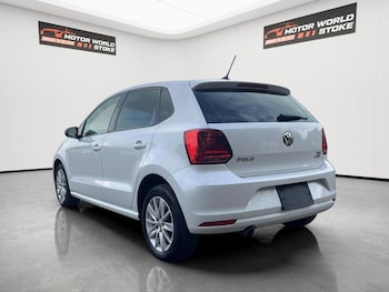 Used Volkswagen Polo 2015 for sale - 76192627: Photo 4