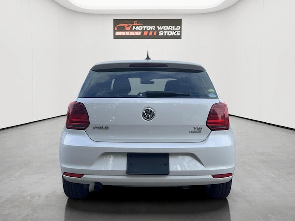 Used Volkswagen Polo 2015 for sale - 76192627: Photo 6