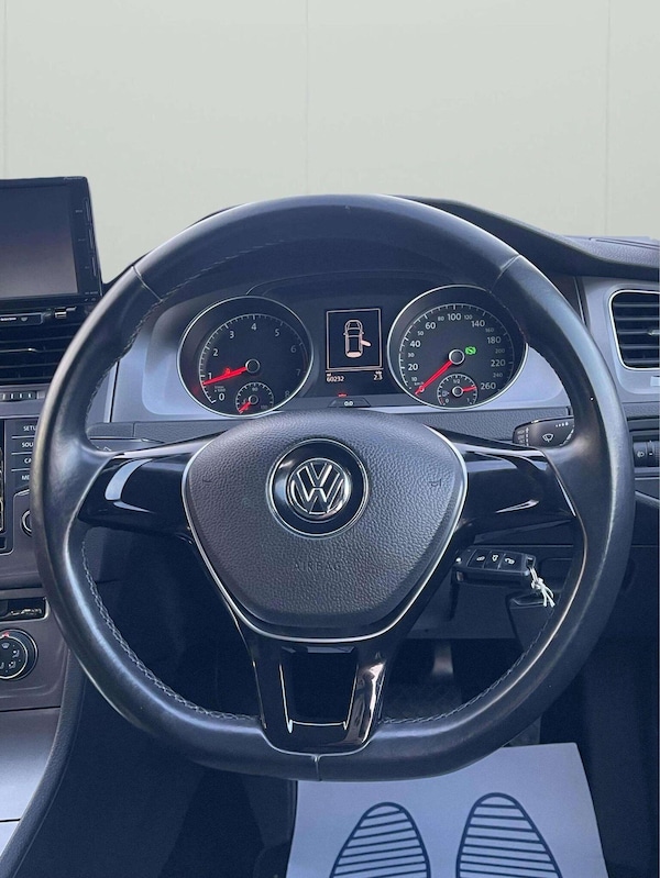 Used Volkswagen Golf 2014 for sale - 76178939: Photo 19