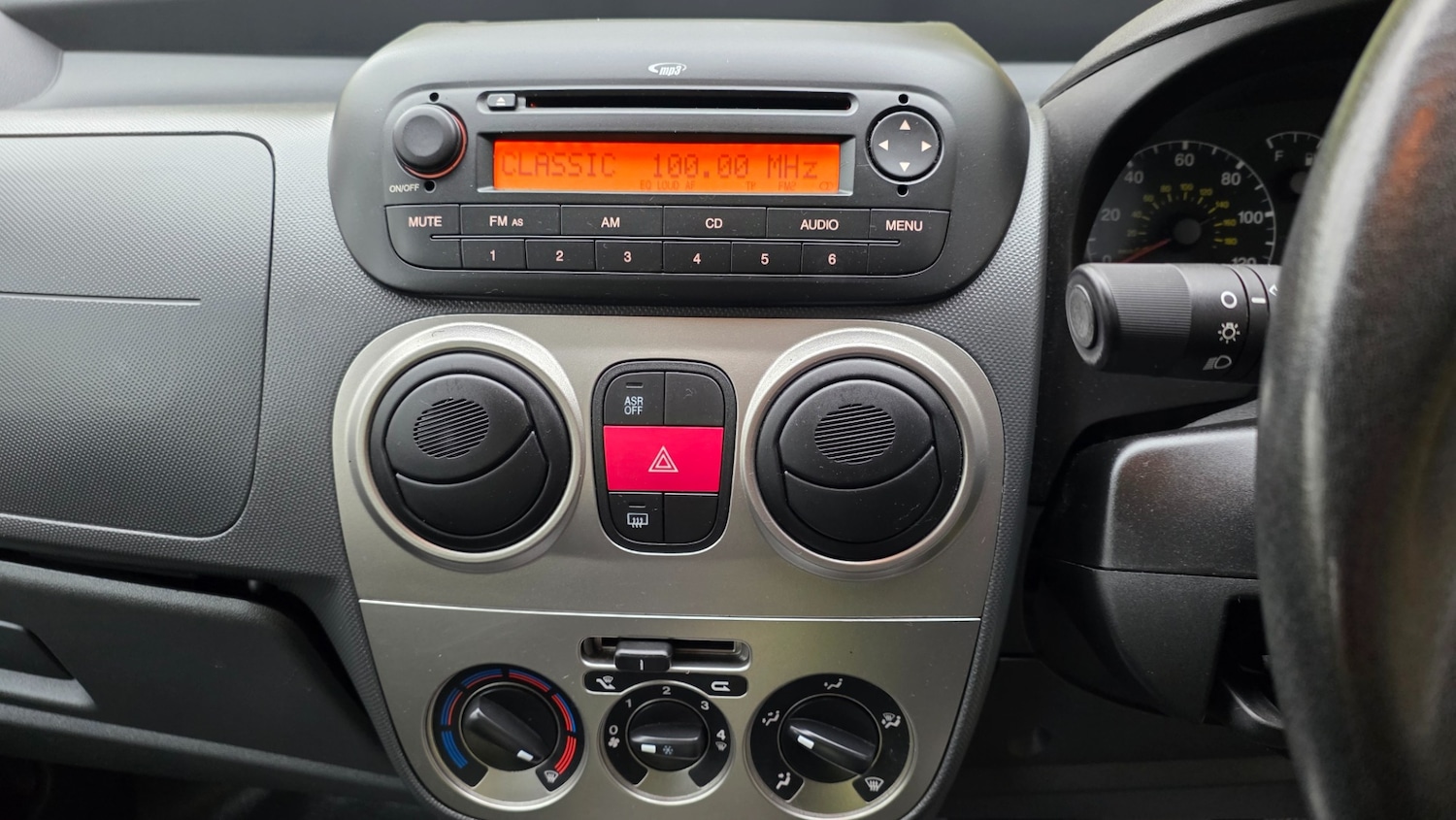 Used Fiat Qubo 2011 for sale - 78201476: Photo 22