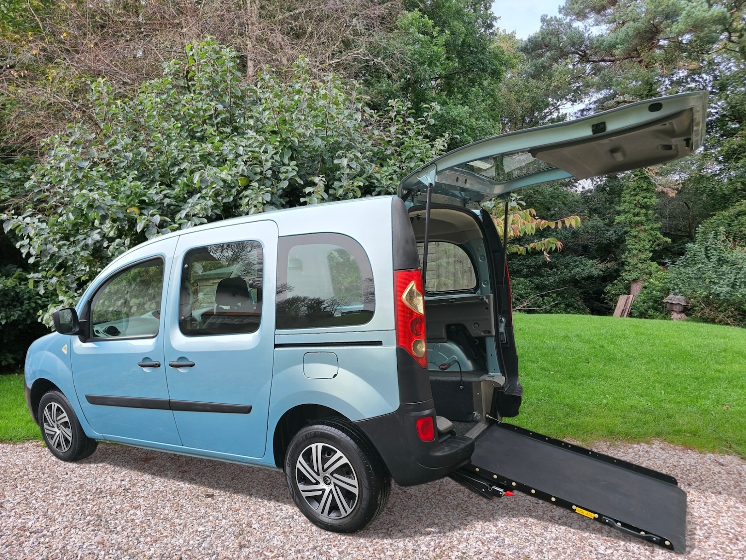 Used Renault Kangoo 2010 for sale - 77465468: Photo 2