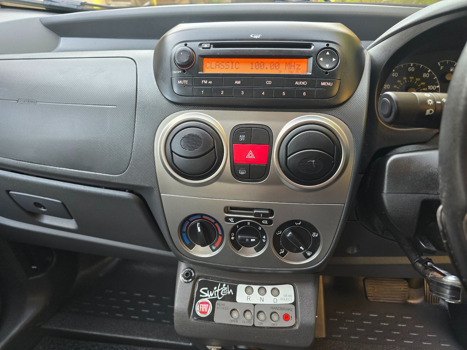 Used Fiat Qubo 2011 for sale - 76377032: Photo 22