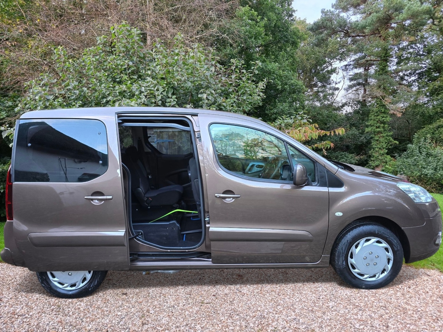 Used Peugeot Partner Tepee 2014 for sale - 76377034: Photo 17