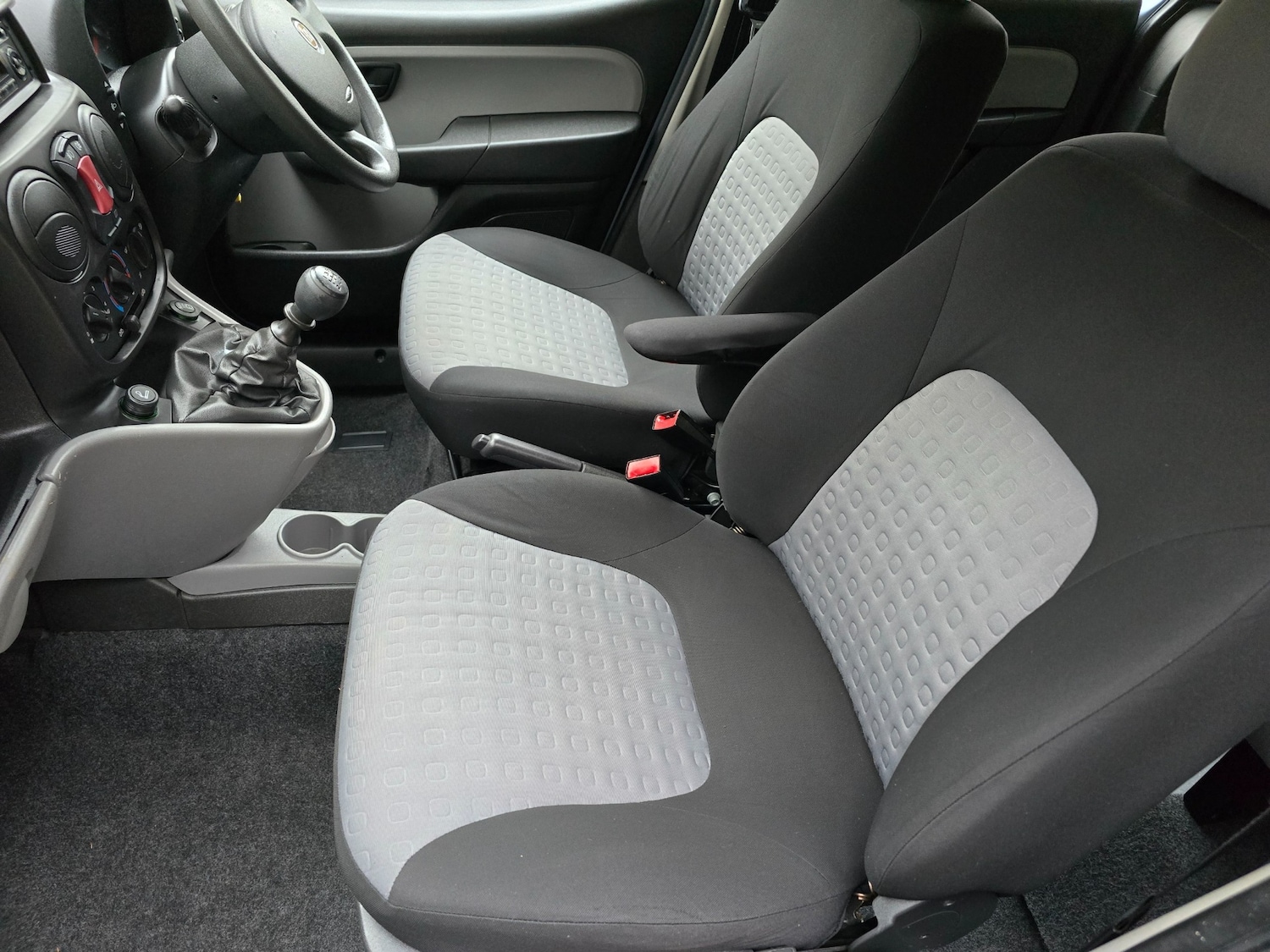 Used Fiat Doblo 2010 for sale - 77319971: Photo 17