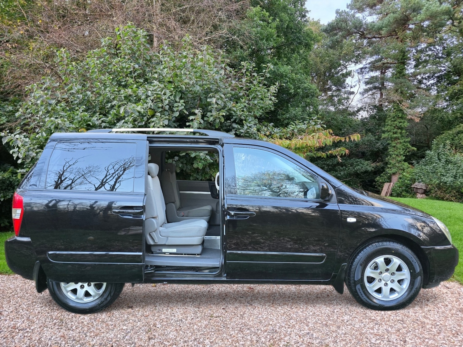 Used Kia Sedona 2009 for sale - 77735898: Photo 12