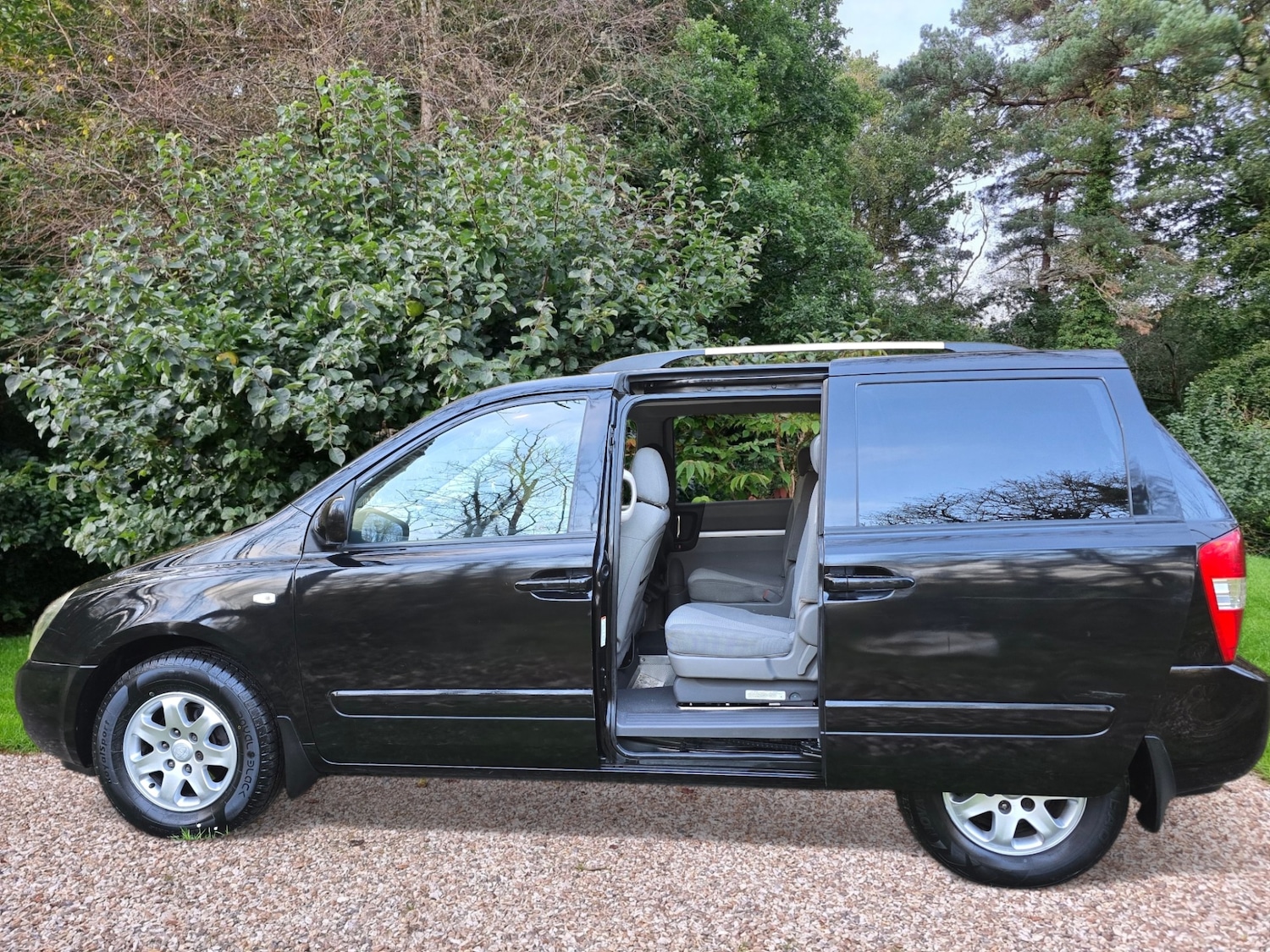 Used Kia Sedona 2009 for sale - 77735898: Photo 16