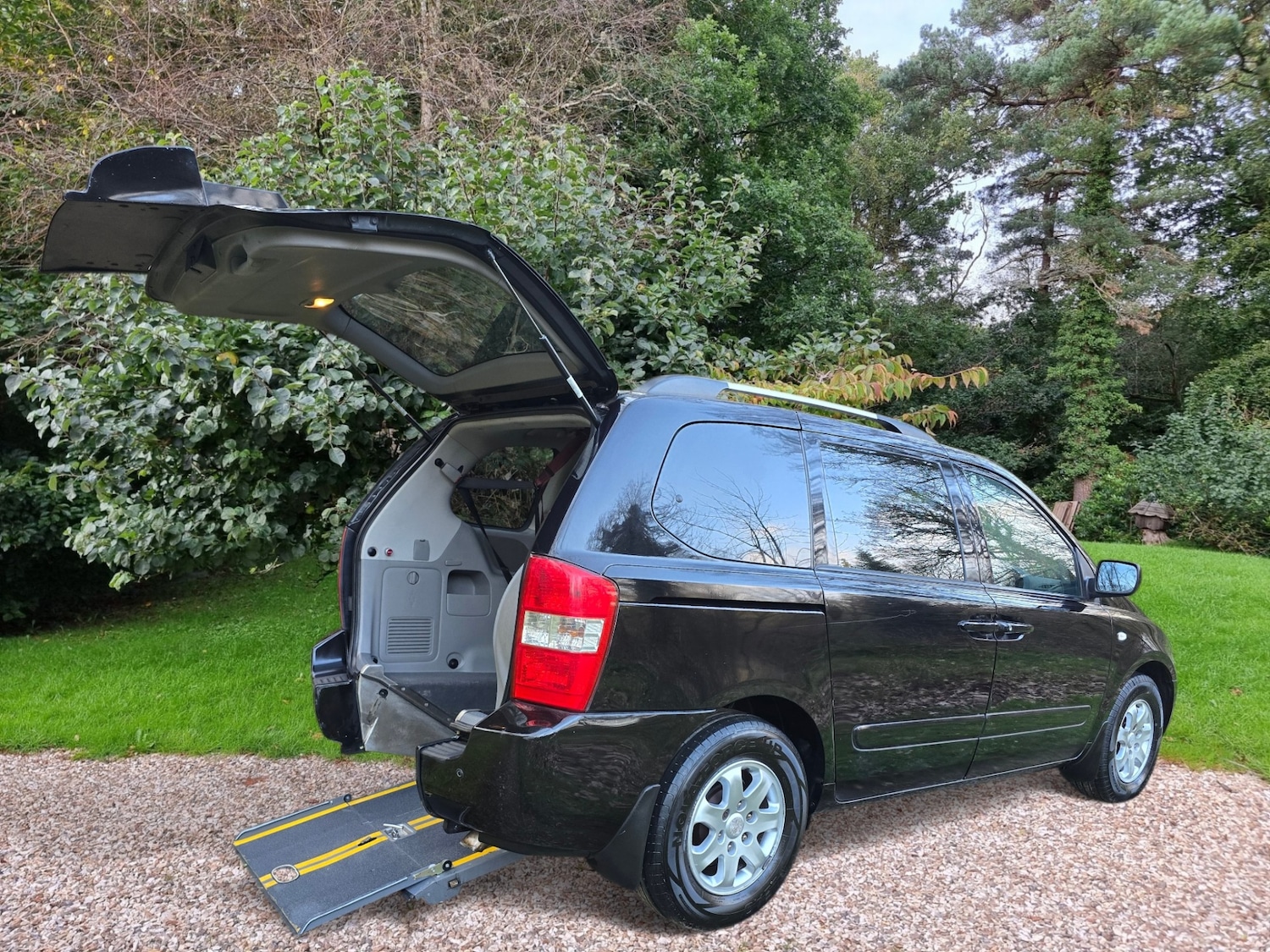 Used Kia Sedona 2009 for sale - 77735898: Photo 17