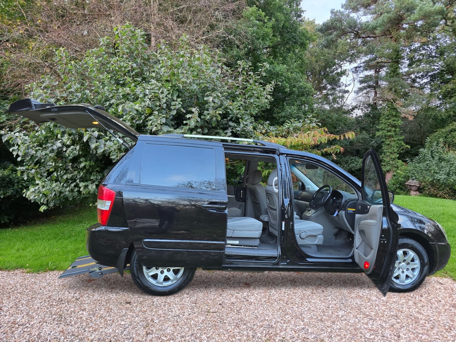 Used Kia Sedona 2009 for sale - 77735898: Photo 18