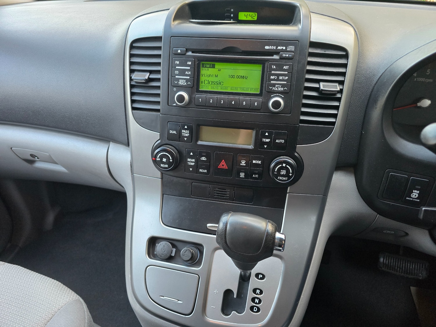 Used Kia Sedona 2009 for sale - 77735898: Photo 31