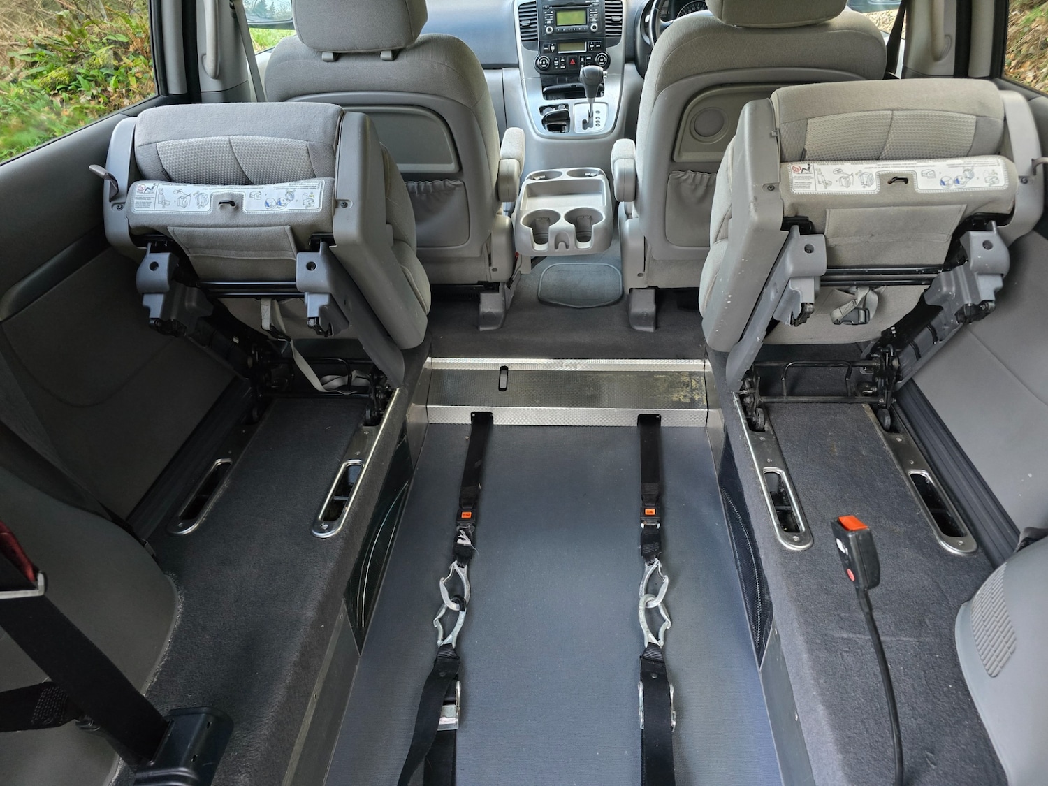 Used Kia Sedona 2009 for sale - 77735898: Photo 8