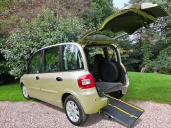 2011 (11) - 1.9 Passenger Upfront Beside Driver Wheelchair Accessible Vehicle 5-Door