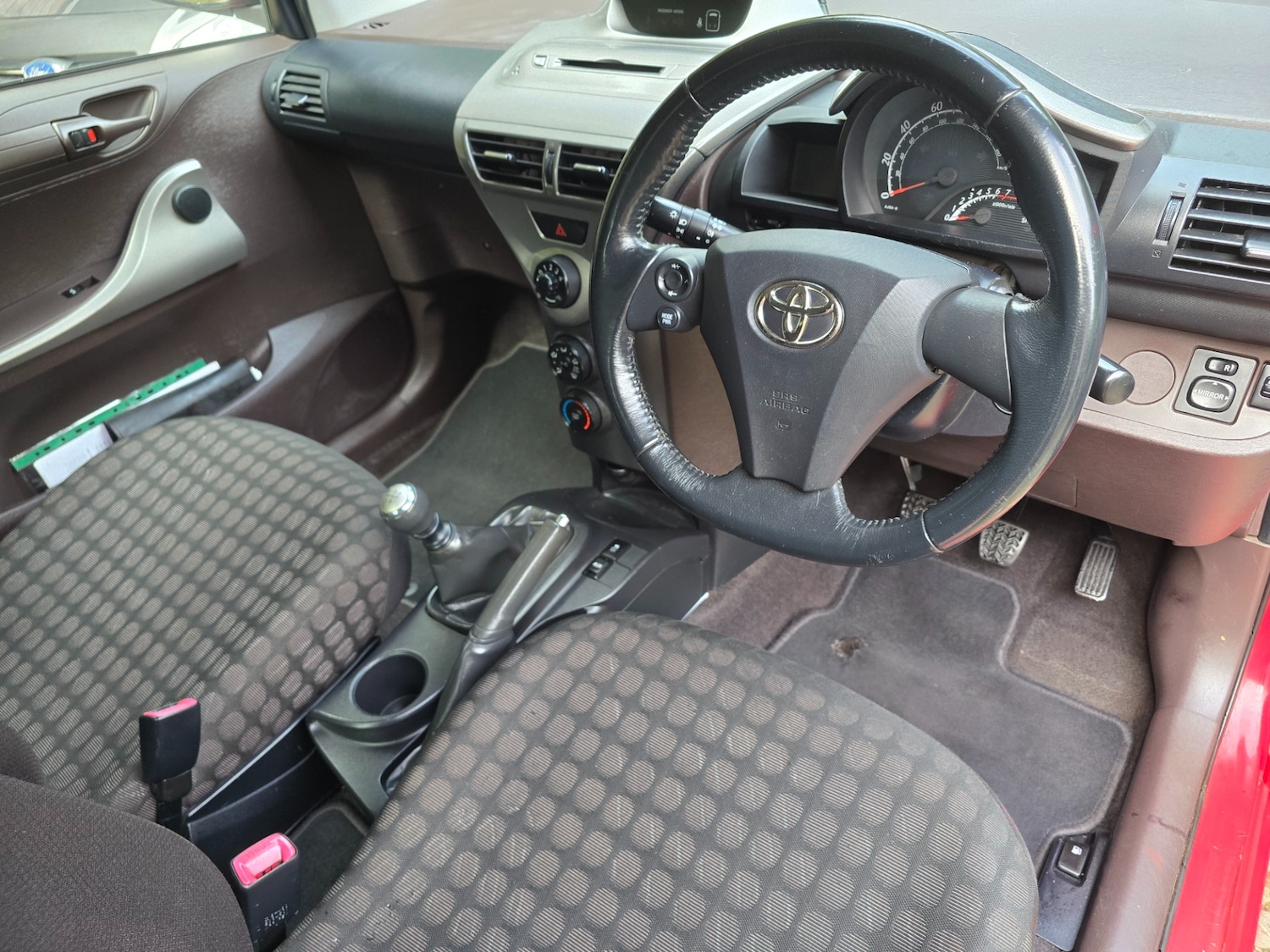 Used Toyota IQ 2009 for sale - 76180236: Photo 13