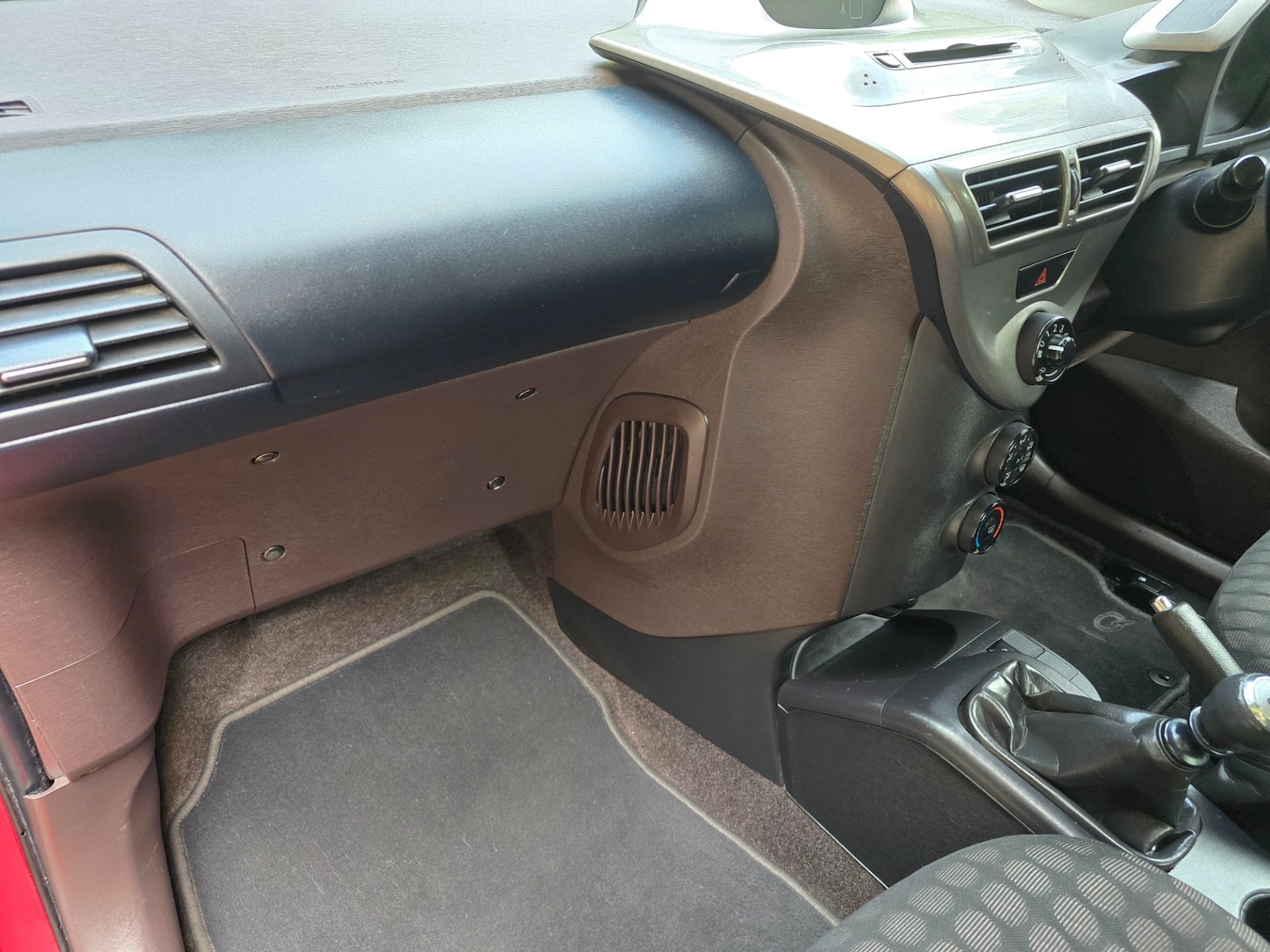 Used Toyota IQ 2009 for sale - 76180236: Photo 14