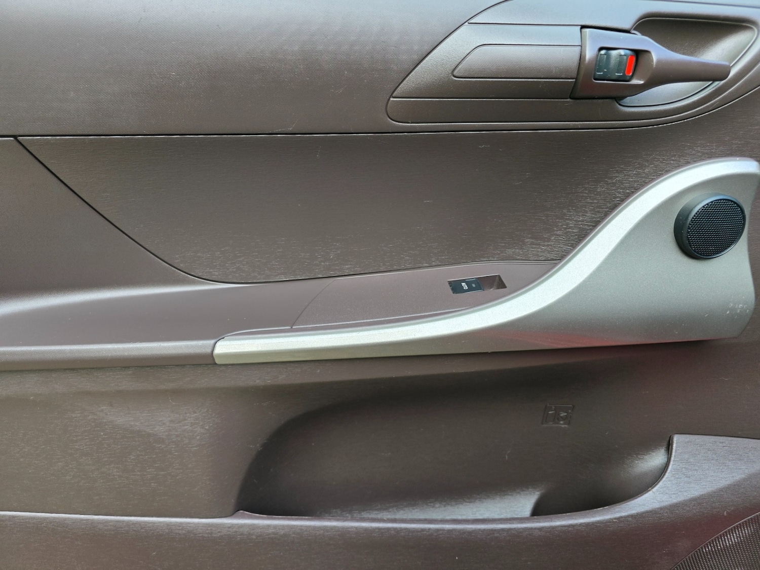 Used Toyota IQ 2009 for sale - 76180236: Photo 18