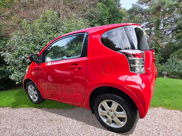 Used Toyota IQ 2009 for sale - 76180236: Photo 2