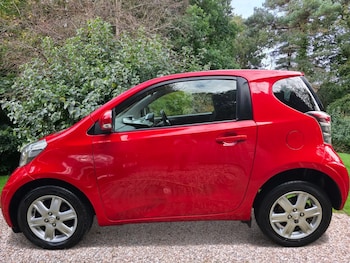 Used Toyota IQ 2009 for sale - 76180236: Photo