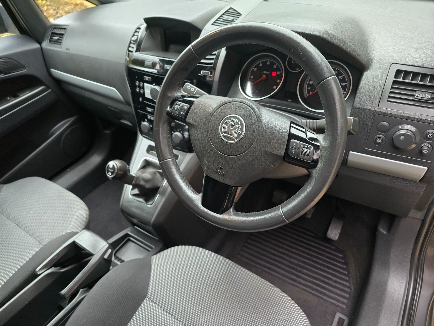 Used Vauxhall Zafira 2011 for sale - 77535715: Photo 19