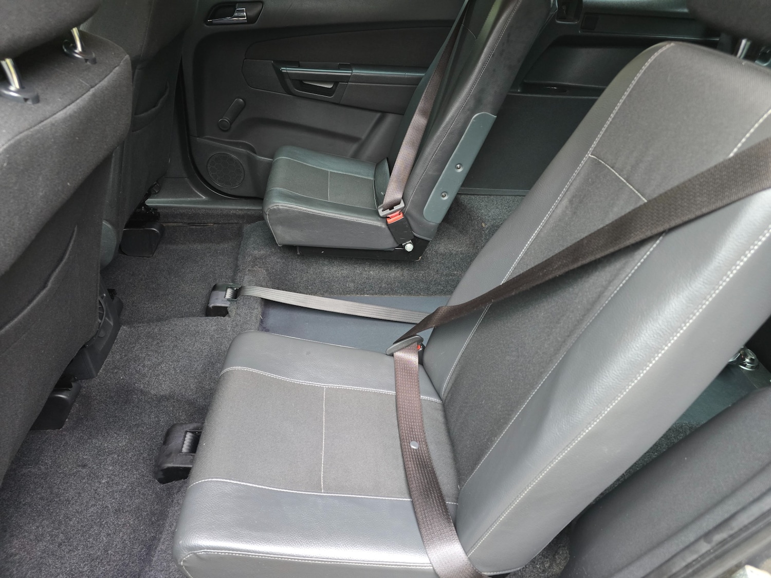 Used Vauxhall Zafira 2011 for sale - 77535715: Photo 8