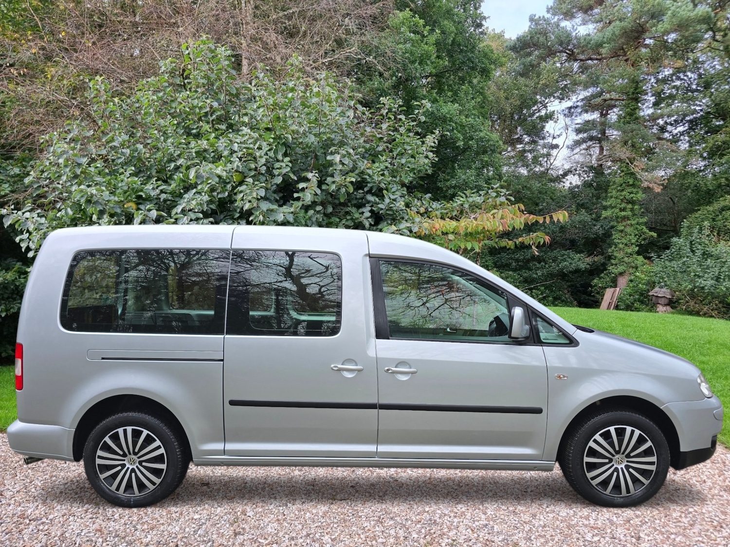 Used Volkswagen Caddy Maxi Life 2009 for sale - 77043295: Photo 10